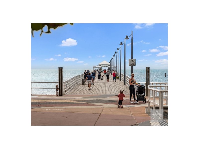 17 Bamford Street, Sandgate QLD 4017