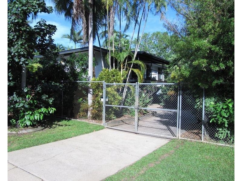 18 Wescombe Court, Malak NT 0812