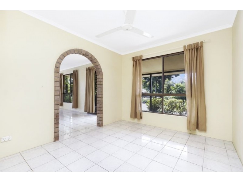 12 Bucklands Court, Moulden NT 0830