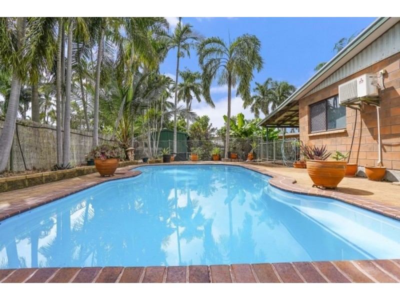 18 Buckland Court, Moulden NT 0830