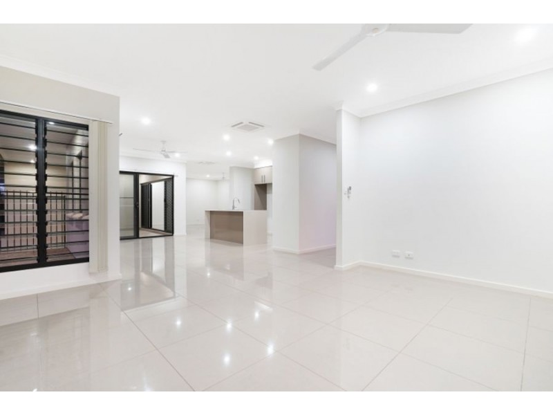 22 Hannan Street, Muirhead NT 0810