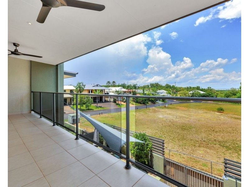 2/11 Villaflor Crescent, Woolner NT 0820