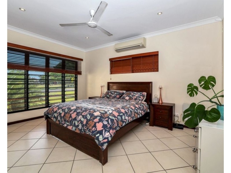 Rosebery NT 0832