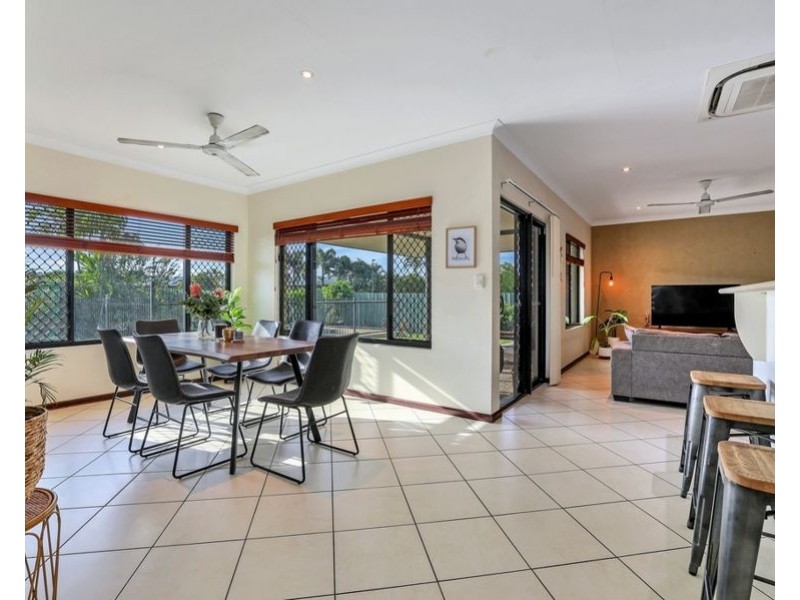 Rosebery NT 0832