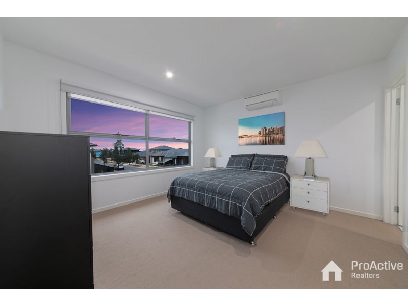 2 Vivid Way, Craigieburn VIC 3064