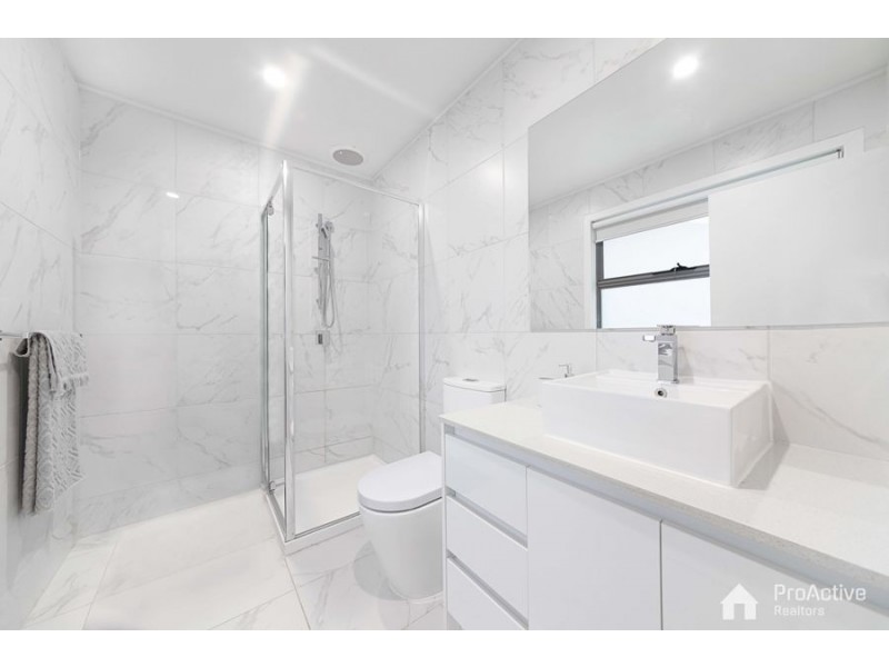 2 Vivid Way, Craigieburn VIC 3064