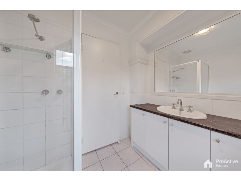 46 Lakes Drive, Craigieburn VIC 3064
