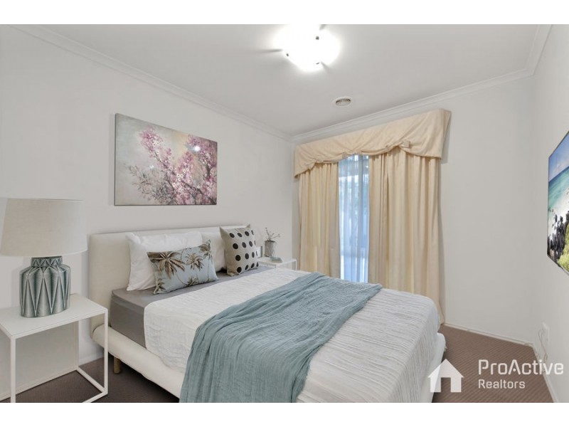 46 Lakes Drive, Craigieburn VIC 3064