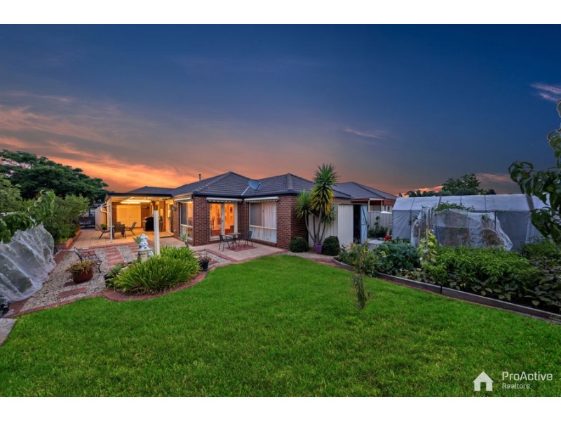 46 Lakes Drive, Craigieburn VIC 3064