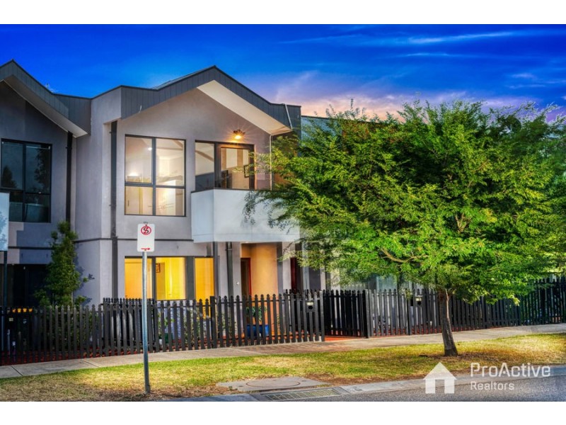 11A Huntington Drive, Craigieburn VIC 3064