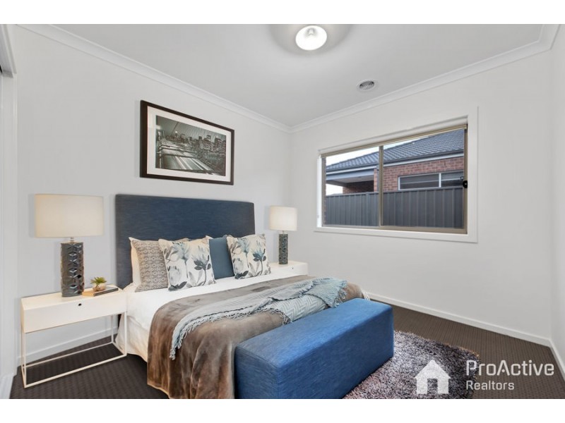 142 Champion Parade, Craigieburn VIC 3064