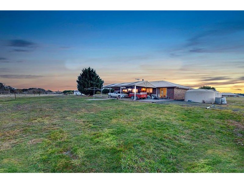 236 Ballan-Greendale Road, Ballan VIC 3342