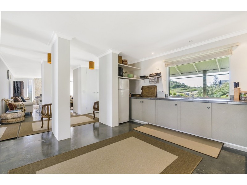 4 Nautical Court, Yanchep WA 6035