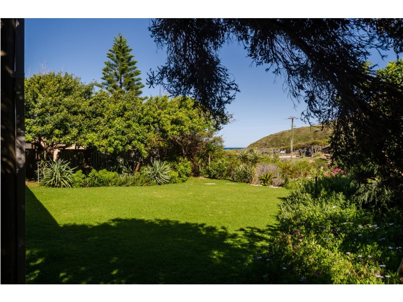 4 Nautical Court, Yanchep WA 6035