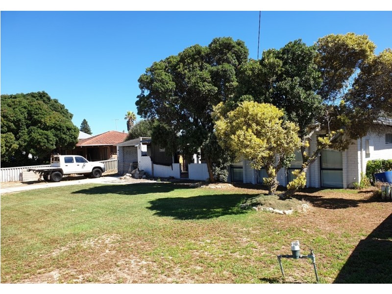 94 Brazier Road, Yanchep WA 6035