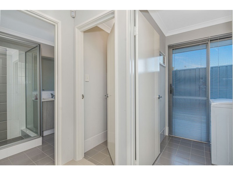 8 Bunker Crescent, Yanchep WA 6035