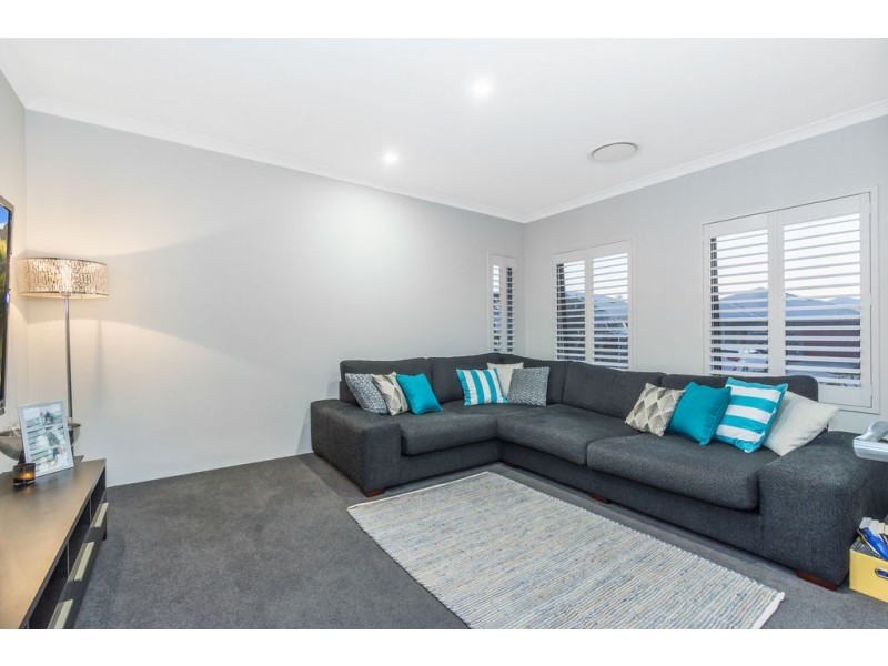 4 Carbon Street, Yanchep WA 6035