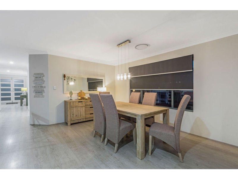 4 Carbon Street, Yanchep WA 6035