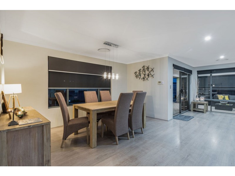 4 Carbon Street, Yanchep WA 6035