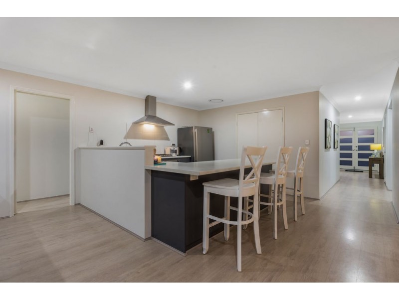 4 Carbon Street, Yanchep WA 6035