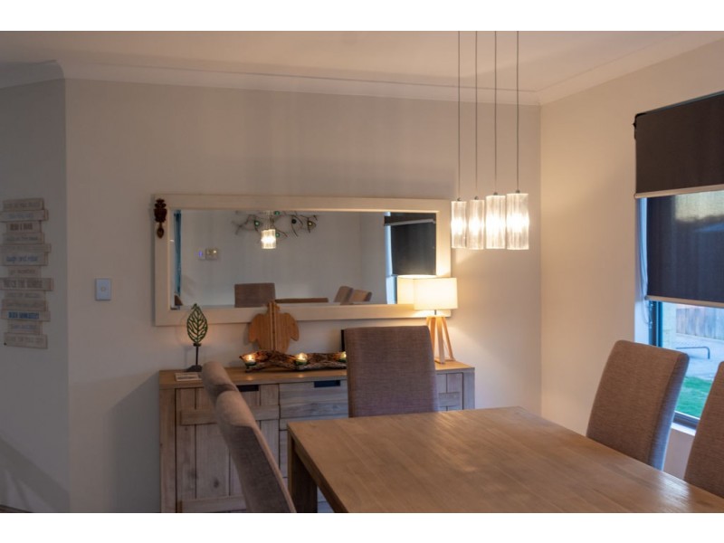 4 Carbon Street, Yanchep WA 6035