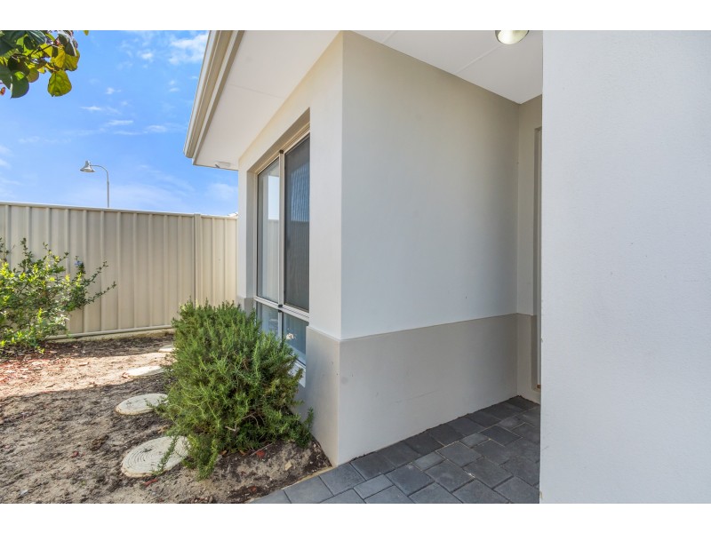 9 Karril Turn, Yanchep WA 6035