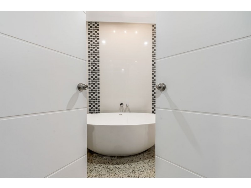 16 Tinsel Street, Yanchep WA 6035