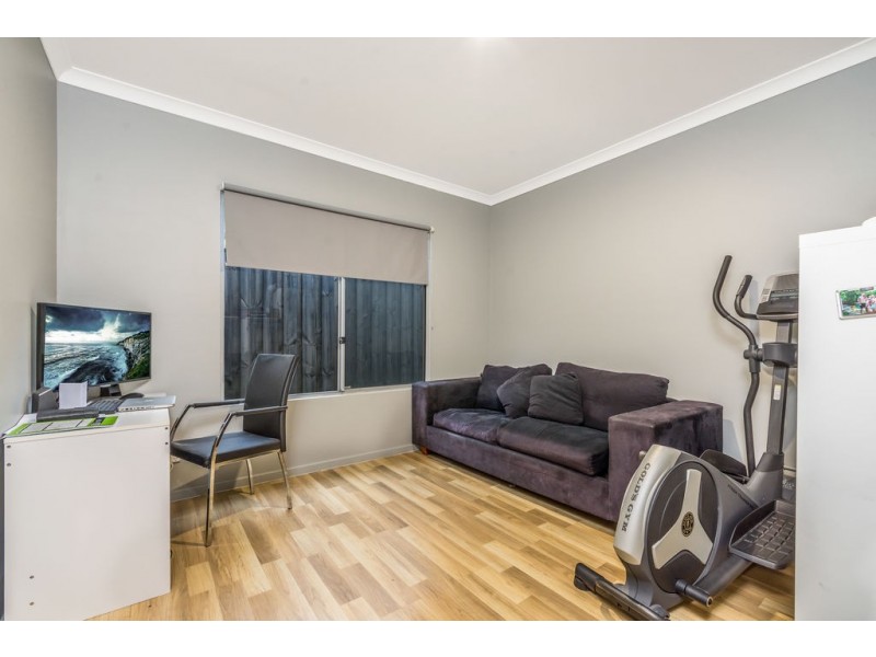 16 Tinsel Street, Yanchep WA 6035