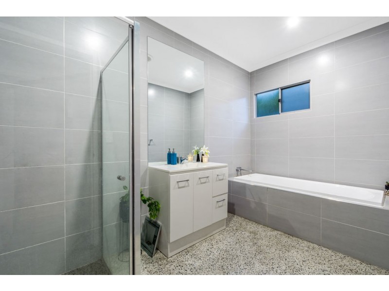 16 Tinsel Street, Yanchep WA 6035