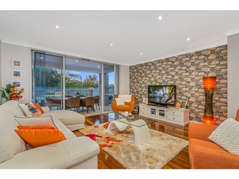 4 Sunny Close, Yanchep WA 6035