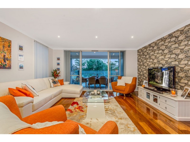 4 Sunny Close, Yanchep WA 6035