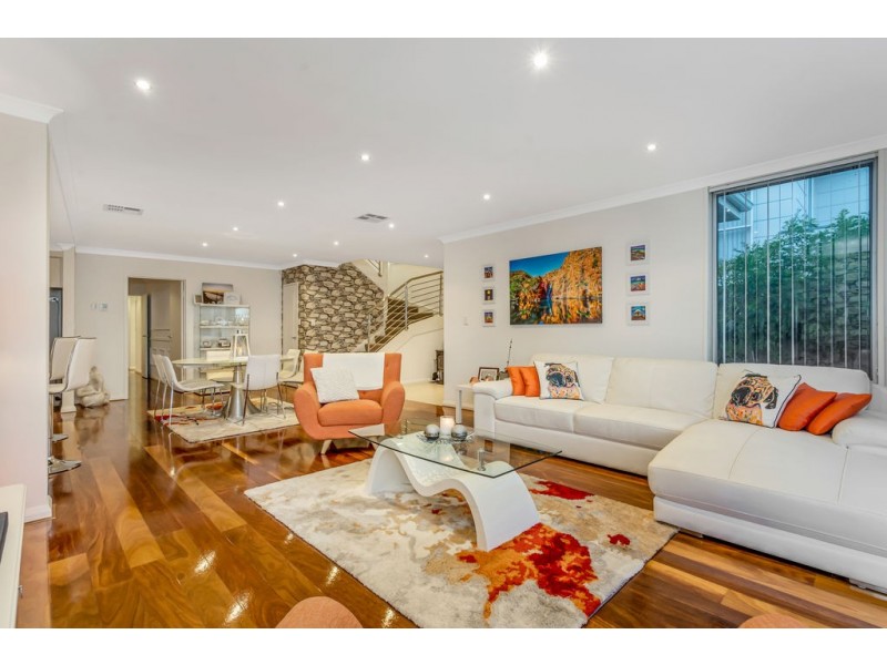 4 Sunny Close, Yanchep WA 6035