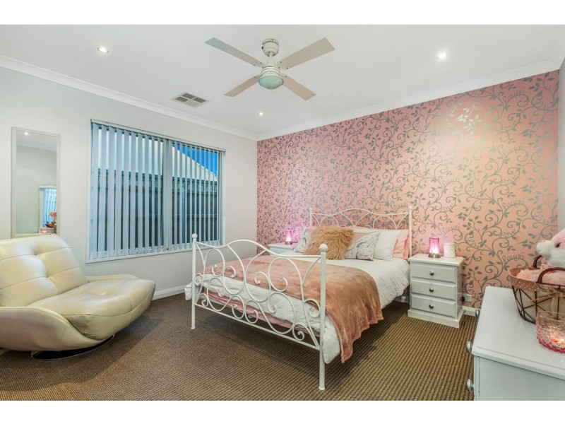 4 Sunny Close, Yanchep WA 6035