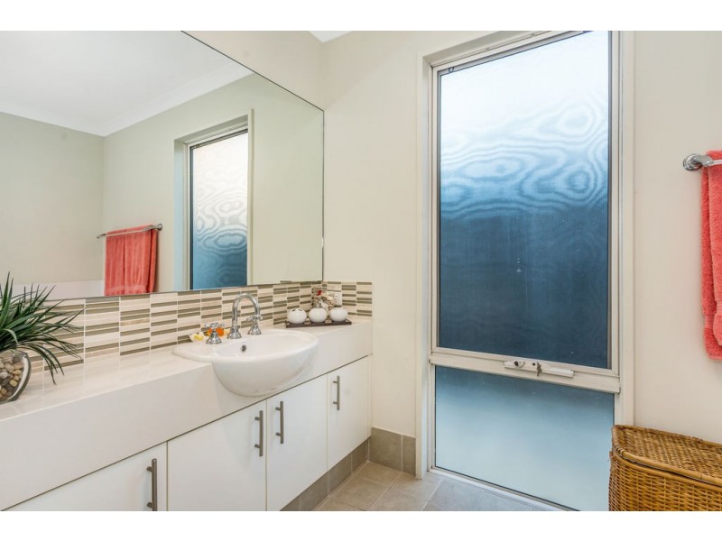 4 Sunny Close, Yanchep WA 6035