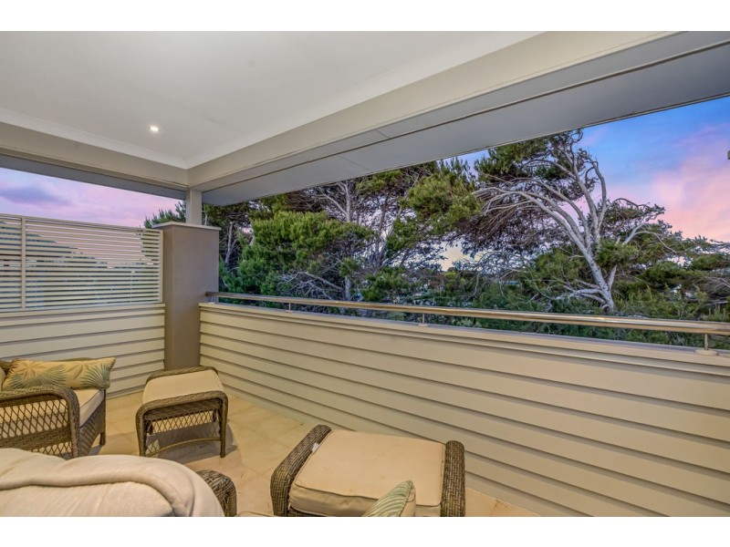 4 Sunny Close, Yanchep WA 6035