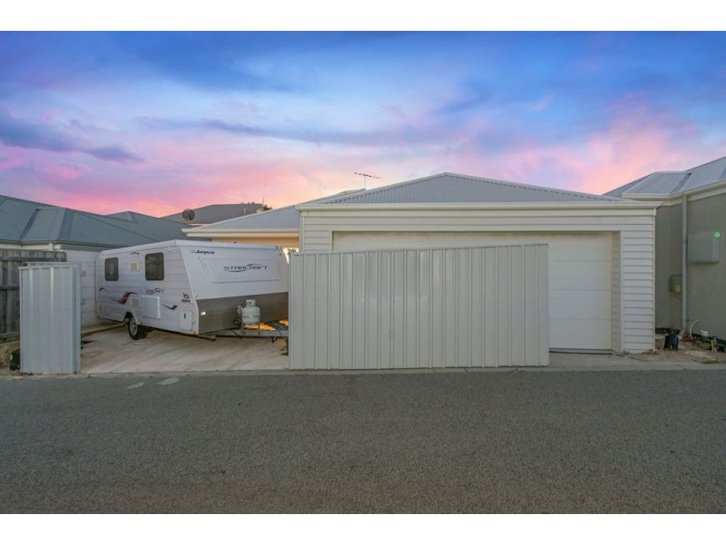 4 Sunny Close, Yanchep WA 6035