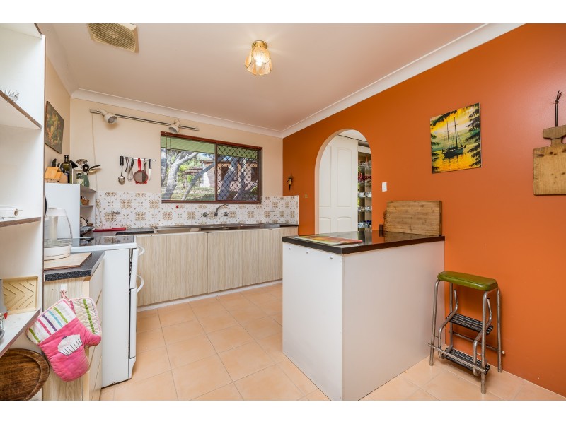 6 Nautical Court, Yanchep WA 6035