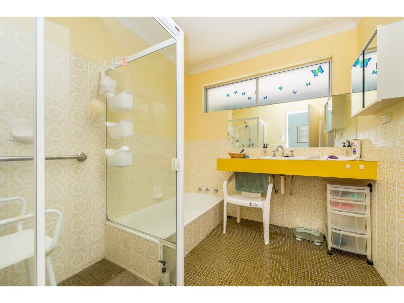 6 Nautical Court, Yanchep WA 6035