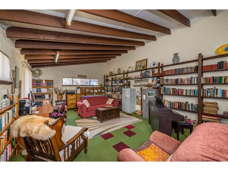 6 Nautical Court, Yanchep WA 6035