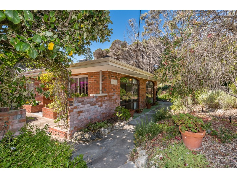 6 Nautical Court, Yanchep WA 6035