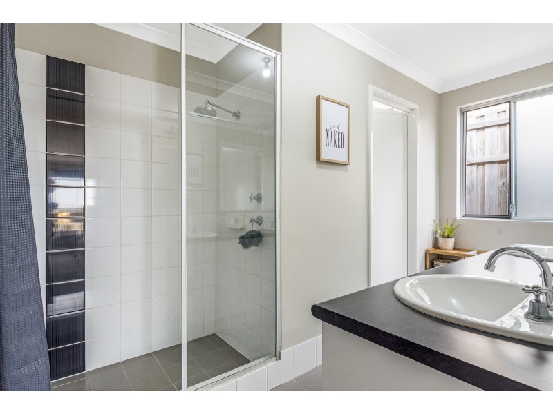 44 Tinsel Street, Yanchep WA 6035