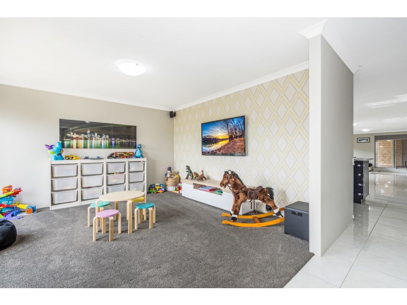 44 Tinsel Street, Yanchep WA 6035