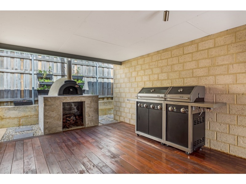 44 Tinsel Street, Yanchep WA 6035