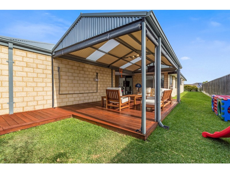 44 Tinsel Street, Yanchep WA 6035