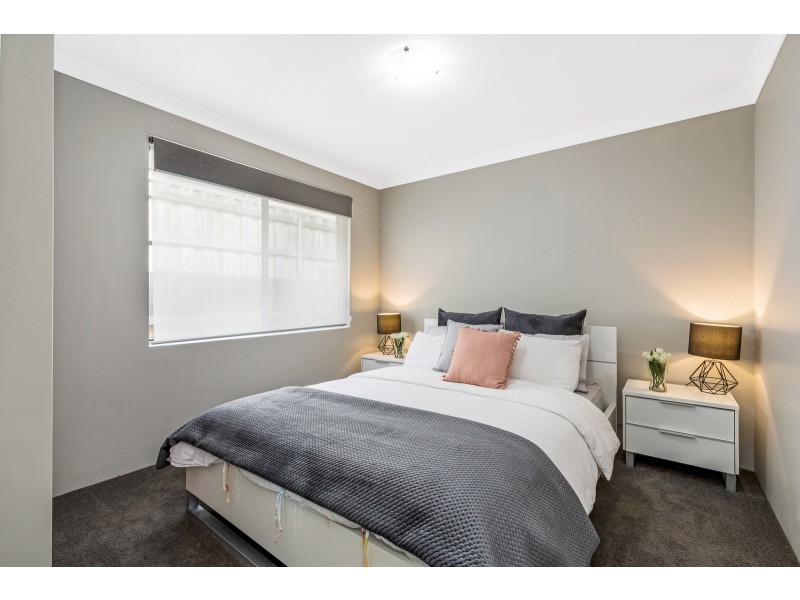 44 Tinsel Street, Yanchep WA 6035