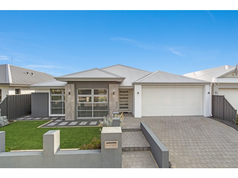 60 Bunker Crescent, Yanchep WA 6035