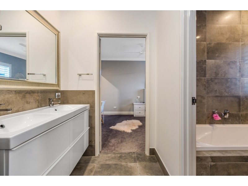 22 Cobia Vista, Yanchep WA 6035