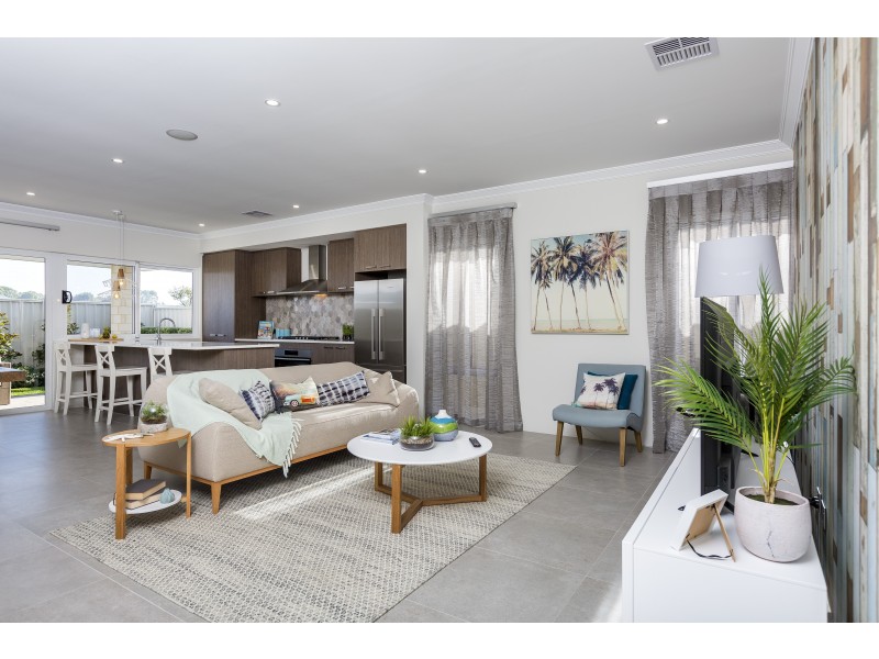 33 Parkside Street, Yanchep WA 6035