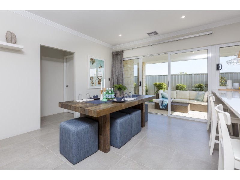 33 Parkside Street, Yanchep WA 6035