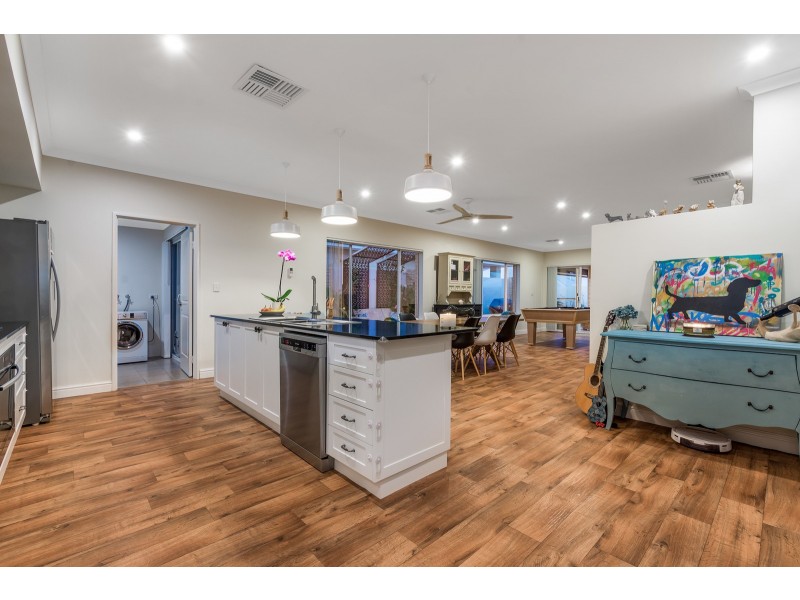 102 Seaside Avenue, Yanchep WA 6035